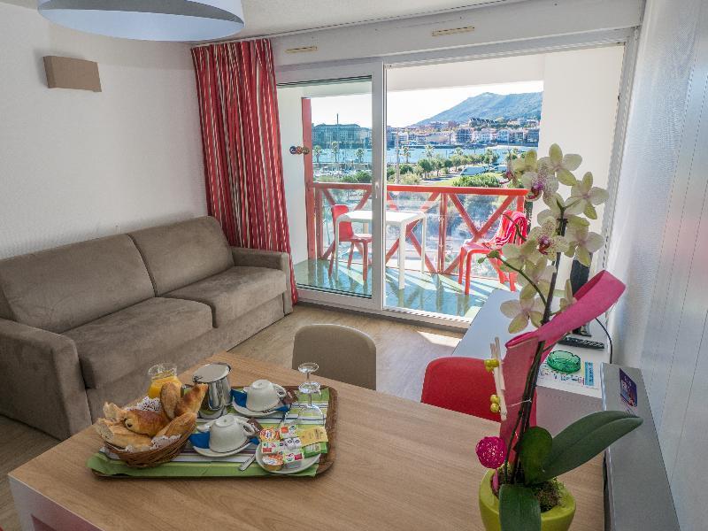 & Golf Sokoburu Aparthotel 3*